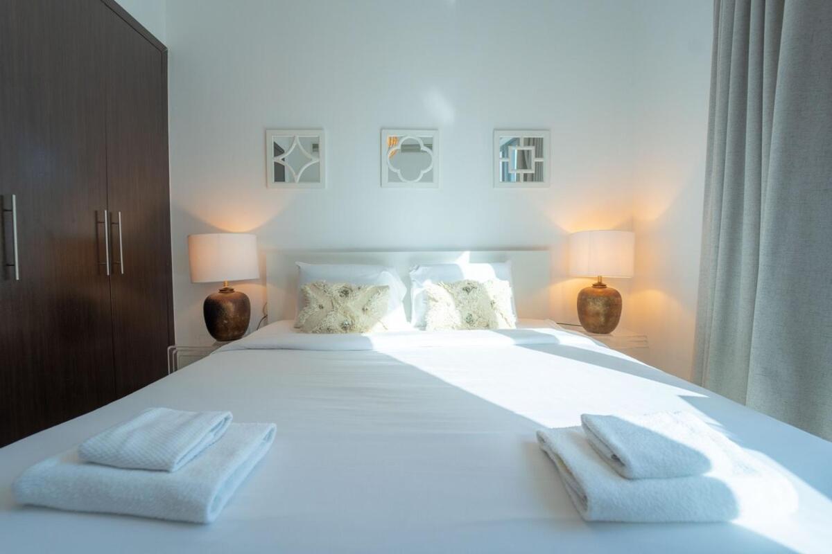 Aws Holiday Homes - Prime Apartment Near The Beach Dubai Exterior foto