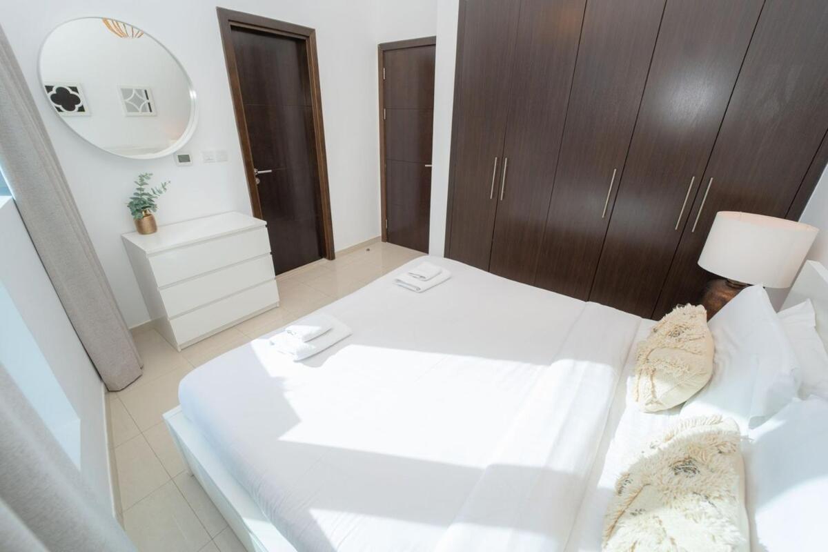 Aws Holiday Homes - Prime Apartment Near The Beach Dubai Exterior foto