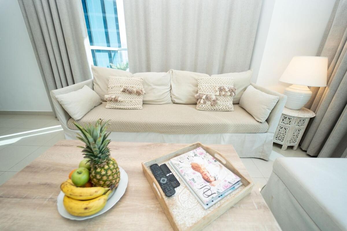 Aws Holiday Homes - Prime Apartment Near The Beach Dubai Exterior foto