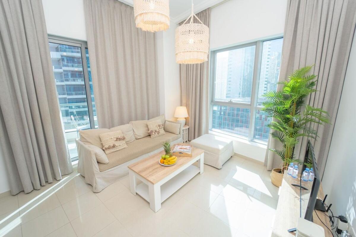 Aws Holiday Homes - Prime Apartment Near The Beach Dubai Exterior foto